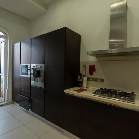 Blue Line Sliema Accommodatie bij particulieren St. Paul's Bay