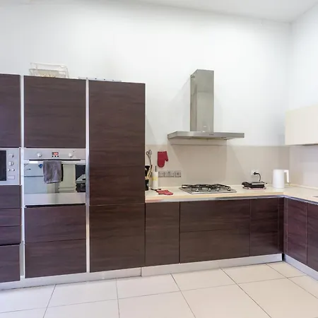 Blue Line Sliema Accommodatie bij particulieren St. Paul's Bay