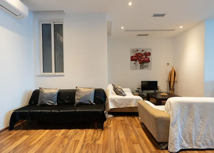 Blue Line Sliema בית אירוח *